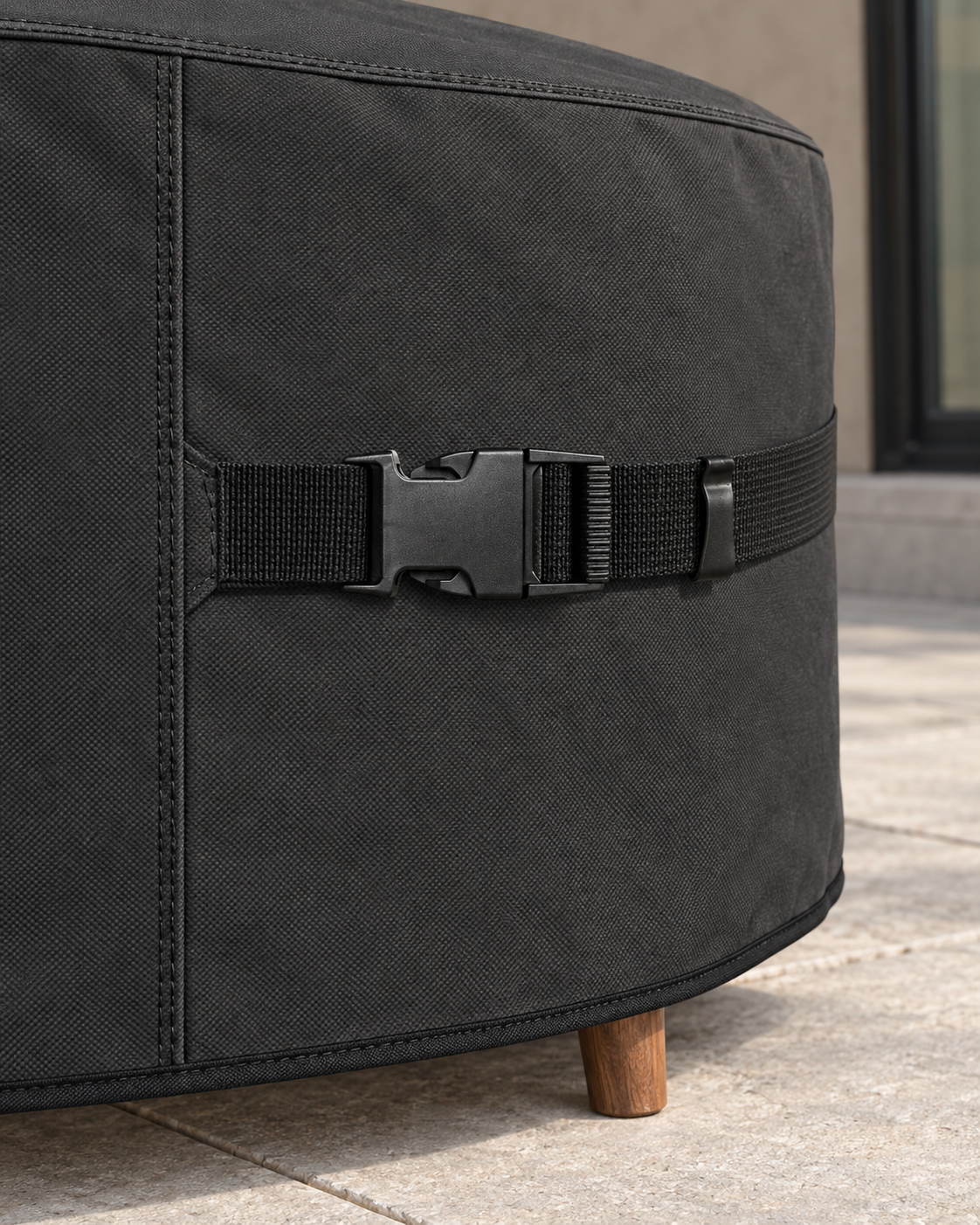 03_adjustable_strap.png